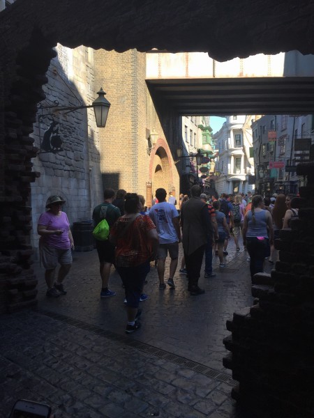 diagon alley wizarding world of harry potter universal studios orlando florida