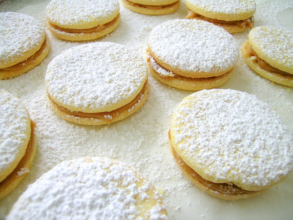 Alfajores Peruvian Cookies